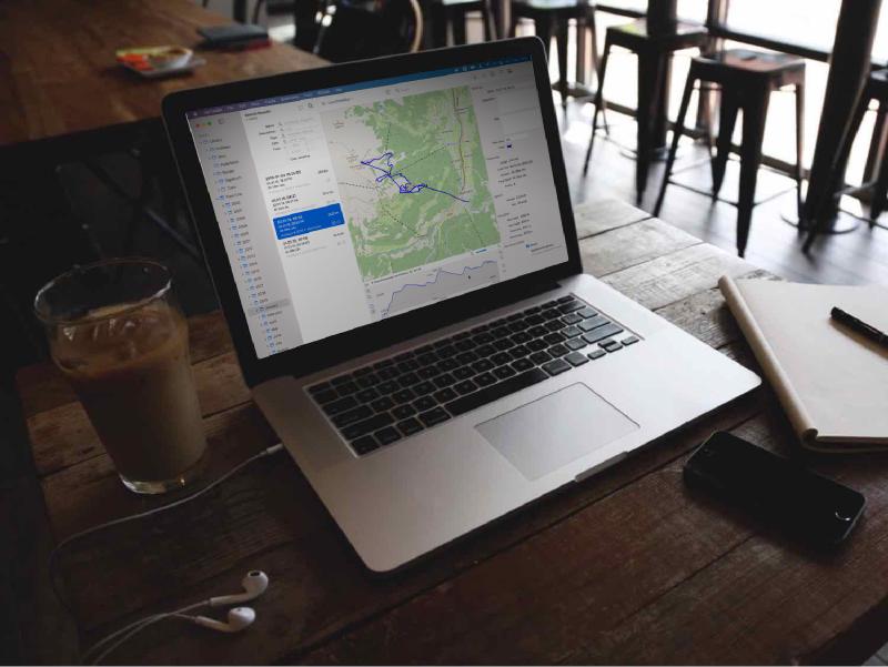 myTracks on a MacBook: GPS tracks, map and geotagged photos
